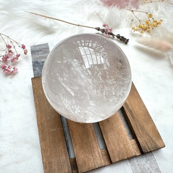 Gorgeous Clear Quartz Sphere - Picture 4 of 6